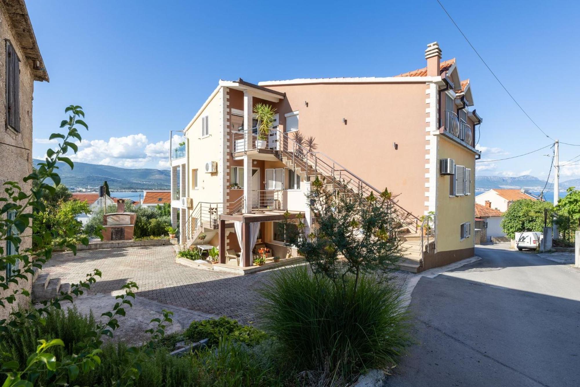 Belmat Apartment